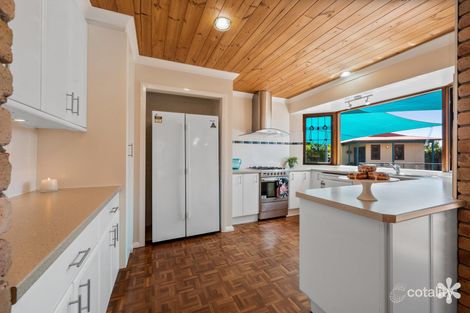 Property photo of 28 Ropele Drive Parkwood WA 6147