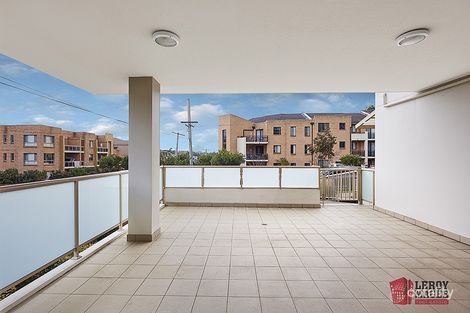 Property photo of 1/12-14 Lydbrook Street Westmead NSW 2145
