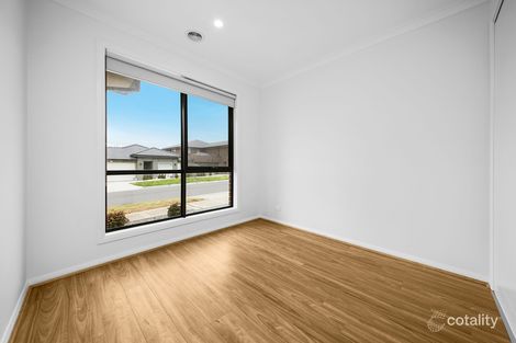 Property photo of 10 Naracoorte Avenue Wollert VIC 3750