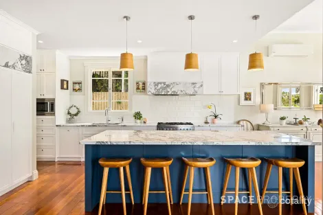 Property photo of 9 Royal Avenue Spring Hill QLD 4000