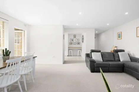 Property photo of 21/2A Yardley Avenue Waitara NSW 2077