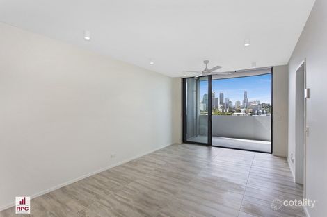 Property photo of 610/36 Anglesey Street Kangaroo Point QLD 4169