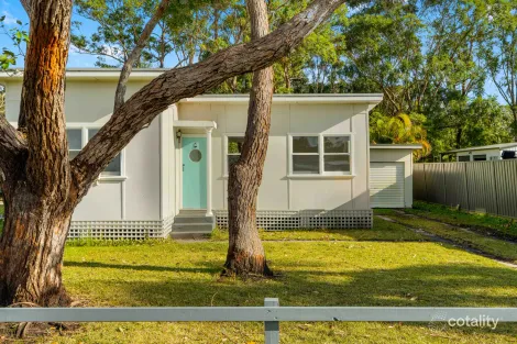 211 River Rd, Sussex Inlet, NSW 2540