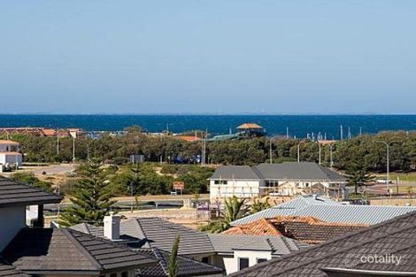 Property photo of 19 Eze Terrace Hillarys WA 6025