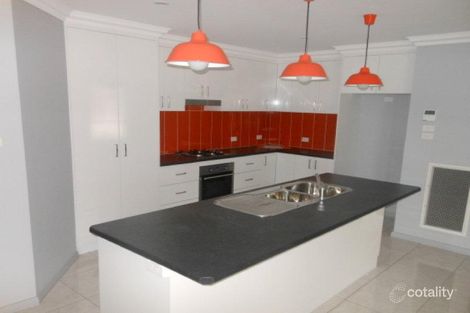 Property photo of 40 Jordan Place Young NSW 2594