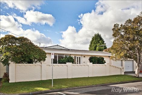 Property photo of 2/108 Blackburn Road Doncaster East VIC 3109