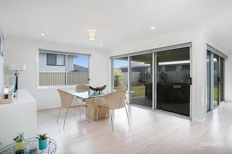 Property photo of 8 Horizons Avenue Shell Cove NSW 2529