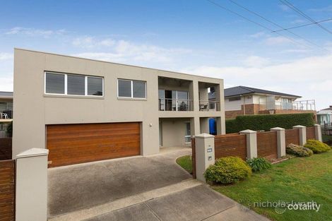 10 Balmoral Ave, Safety Beach, VIC 3936