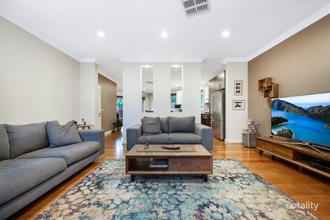 Property photo of 2/2 Rowan Court Mount Waverley VIC 3149