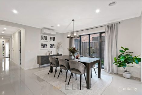 Property photo of 11 Cottongrass Avenue Clyde North VIC 3978