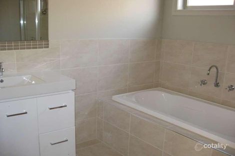 Property photo of 12 Thernholme Crescent Doreen VIC 3754