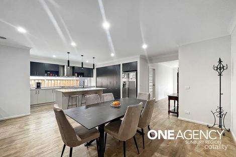 Property photo of 12 Longtan Avenue Sunbury VIC 3429