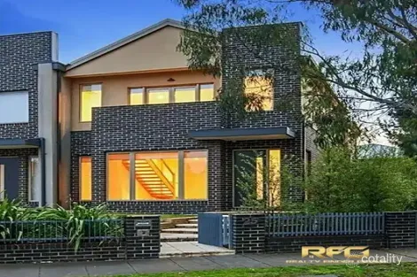 25 Skyline Dr, Maribyrnong, VIC 3032