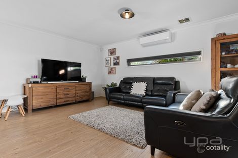 Property photo of 40 Willandra Boulevard Harkness VIC 3337