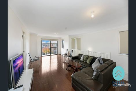 Property photo of 4/62 William Hart Crescent Penrith NSW 2750