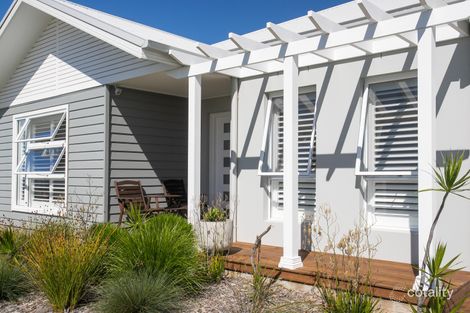 Property photo of 20 Como Avenue Burrill Lake NSW 2539