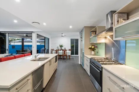 Property photo of 11 Gumdale Street Wakerley QLD 4154