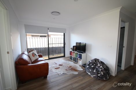Property photo of 76 Benjamin Circuit Hunterview NSW 2330