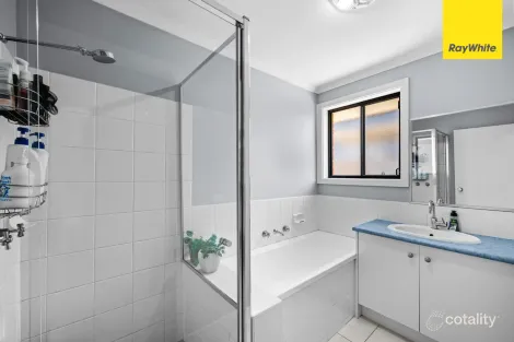 Property photo of 9 Albertine Crescent Sydenham VIC 3037