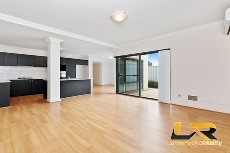 Property photo of 4D Windemere Crescent Nollamara WA 6061