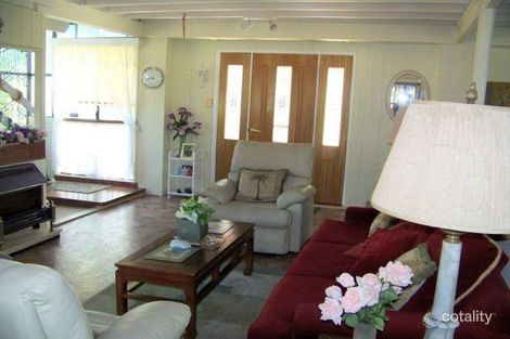Property photo of 18 Leonie Crescent Lamb Island QLD 4184