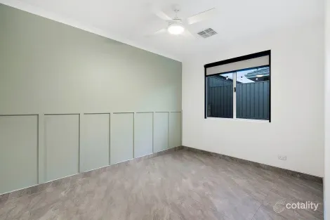 Property photo of 11 Darwinia Crescent Helena Valley WA 6056