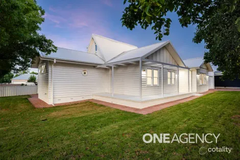 Property photo of 55 Meurant Avenue Wagga Wagga NSW 2650