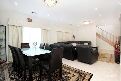 Property photo of 7 Coen Place Caroline Springs VIC 3023