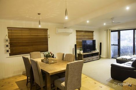 Property photo of 144 Englefield Road Oxley QLD 4075