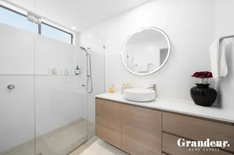 Property photo of 13 Florian Boulevard Gledswood Hills NSW 2557