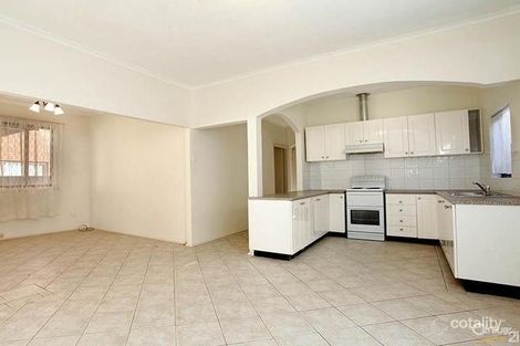 Property photo of 814 The Horsley Drive Smithfield NSW 2164