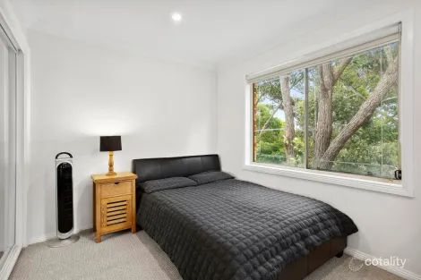 Property photo of 3 Veterans Parade Collaroy Plateau NSW 2097