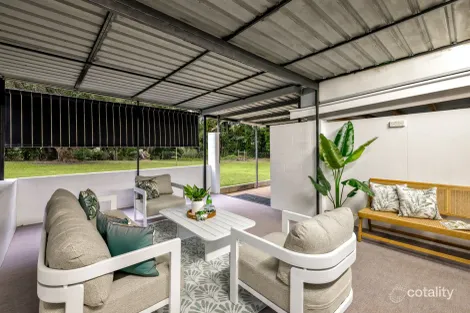 Property photo of 4 Balzer Close Whitfield QLD 4870
