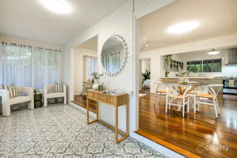Property photo of 4 Balzer Close Whitfield QLD 4870