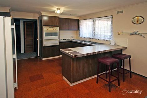 Property photo of 10 David Avenue Cranbourne VIC 3977