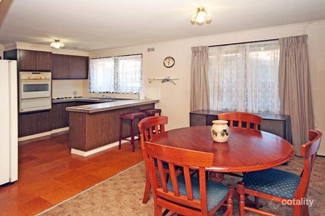 Property photo of 10 David Avenue Cranbourne VIC 3977