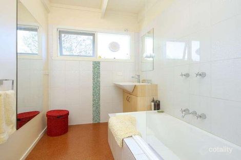 Property photo of 17 Marianne Avenue Rye VIC 3941