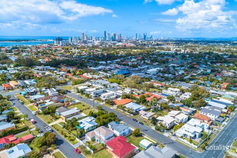 Property photo of 10 Third Avenue Labrador QLD 4215