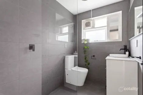 Property photo of 3/13A Lewisham Road Windsor VIC 3181