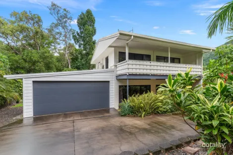 17 Buchan St, Palm Cove, QLD 4879