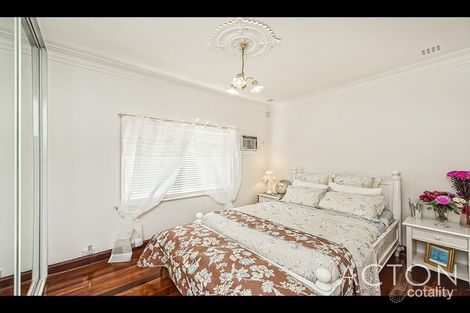 Property photo of 54 Brady Street Mount Hawthorn WA 6016
