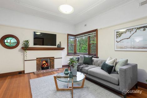 Property photo of 25 Peterleigh Grove Essendon VIC 3040