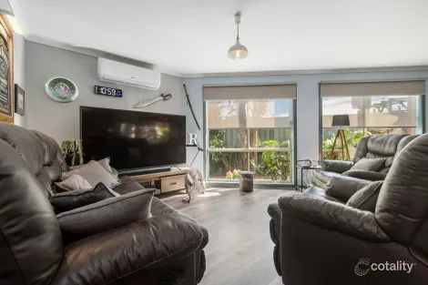 Property photo of 1/29 Chardonnay Drive Skye VIC 3977