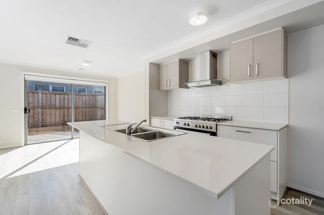 Property photo of 28 Brossard Road Mickleham VIC 3064