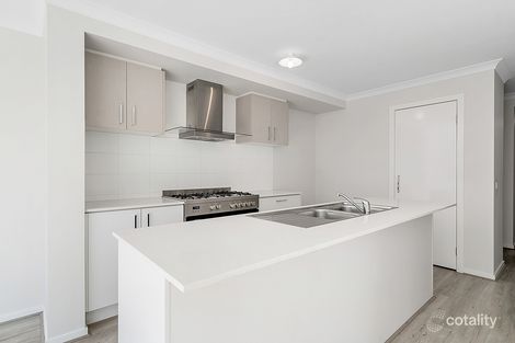Property photo of 28 Brossard Road Mickleham VIC 3064