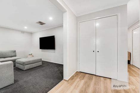 59 Lenoak St, Gladstone Park, VIC 3043