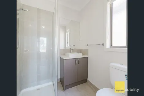 Property photo of 36 Waterway Boulevard Weir Views VIC 3338