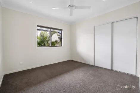 Property photo of 18 Long Island Drive Windaroo QLD 4207