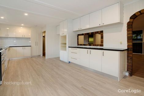 Property photo of 11 Karingal Drive Frankston VIC 3199