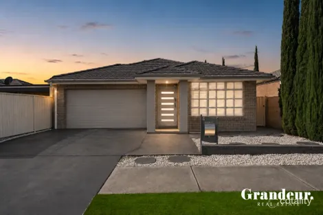 4 Gropler Ave, Middleton Grange, NSW 2171